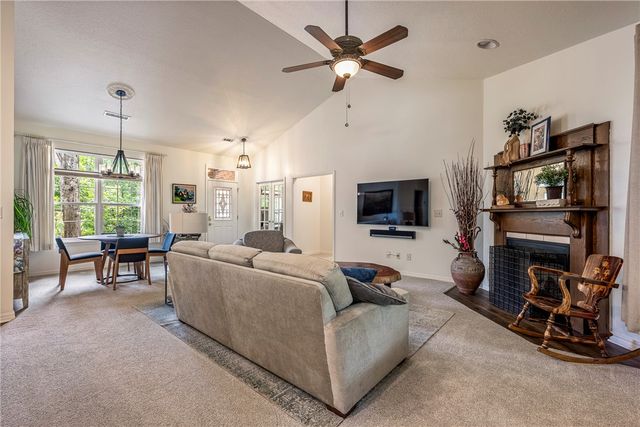 3 Sanquhar Lane, Bella Vista, AR 72715