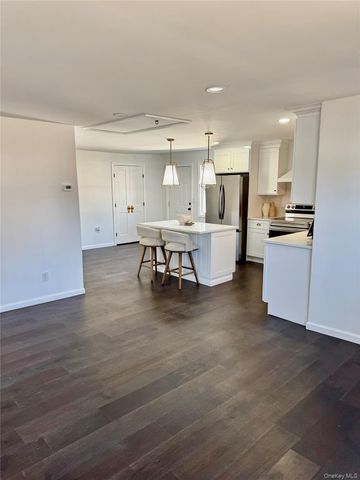 38 Lafayette Drive, Shirley, NY 11967