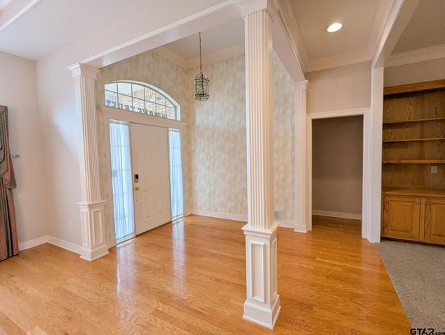 704 Shiloh Ridge, Tyler, TX 75703