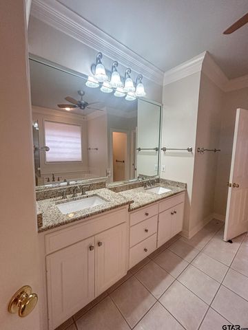 704 Shiloh Ridge, Tyler, TX 75703