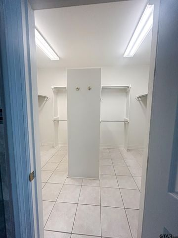 704 Shiloh Ridge, Tyler, TX 75703