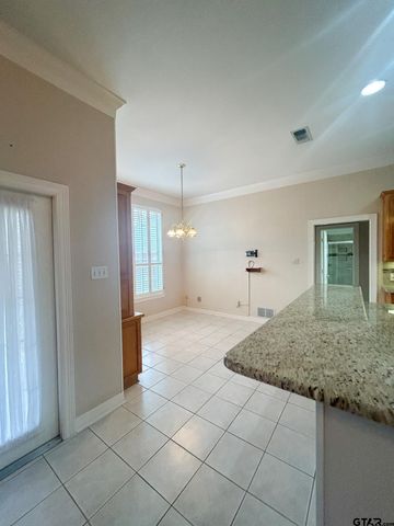 704 Shiloh Ridge, Tyler, TX 75703