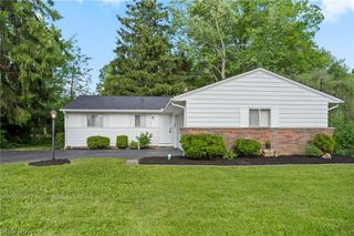 6389 Barton Road, North Olmsted, OH 44070