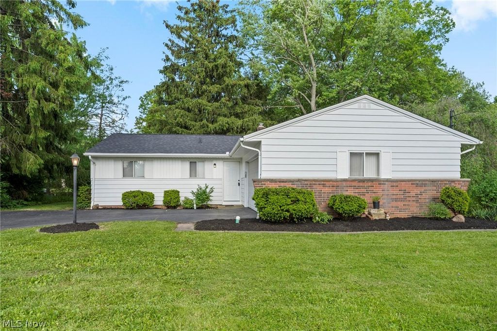 6389 Barton Road, North Olmsted, OH 44070