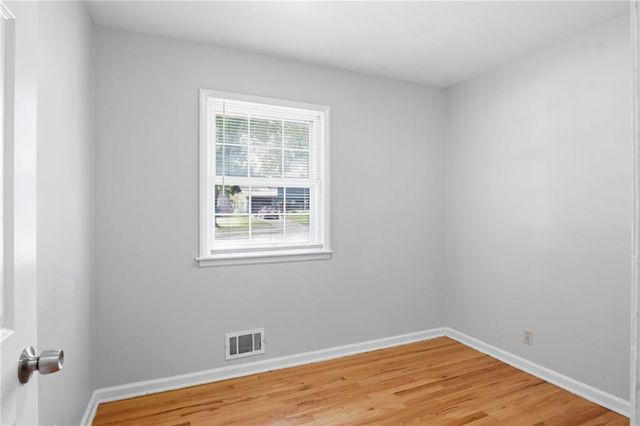 423 Monterey Avenue, Liberty, MO 64068