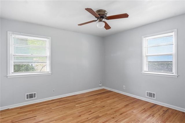 423 Monterey Avenue, Liberty, MO 64068