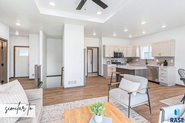 9204 W Counsel St Street, Sioux Falls, SD 57106