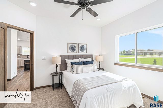 9204 W Counsel St Street, Sioux Falls, SD 57106