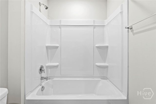 1070 Bergamot Road, Bloomingdale, GA 31302