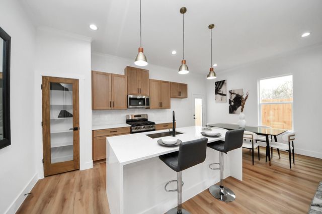 3535 & 3537 Amos Street, Houston, TX 77021