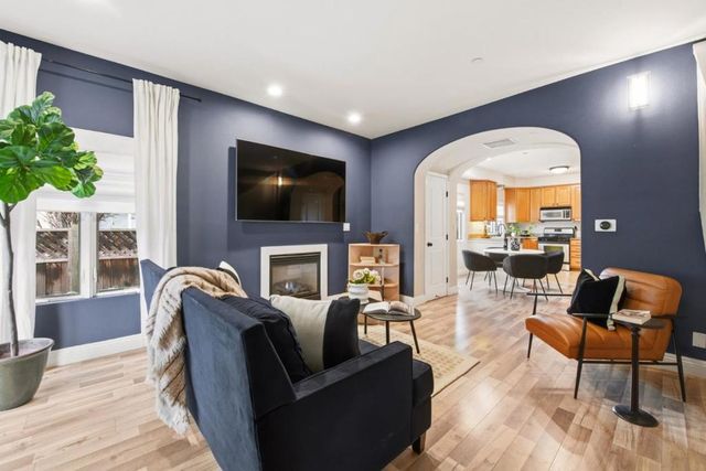 18 S 21st Street 100, San Jose, CA 95116