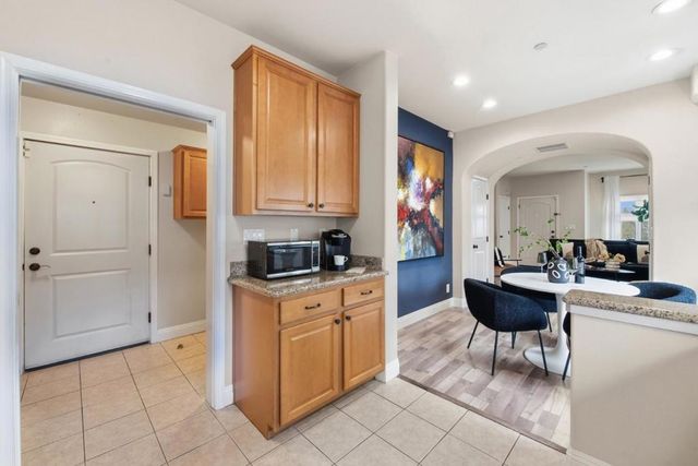 18 S 21st Street 100, San Jose, CA 95116