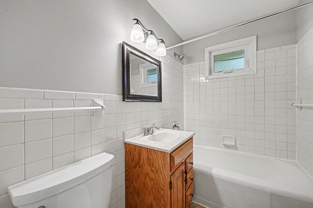 8439 Colfax Avenue S, Bloomington, MN 55420
