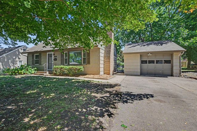 8439 Colfax Avenue S, Bloomington, MN 55420