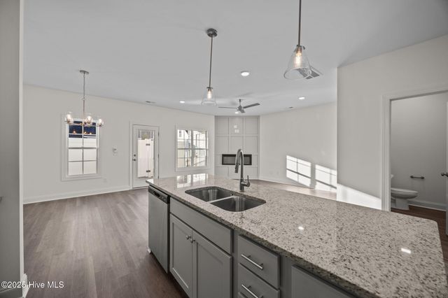2001 Newbury Way D, Greenville, NC 27834