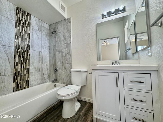 18416 N CAVE CREEK Road 2033, Phoenix, AZ 85032