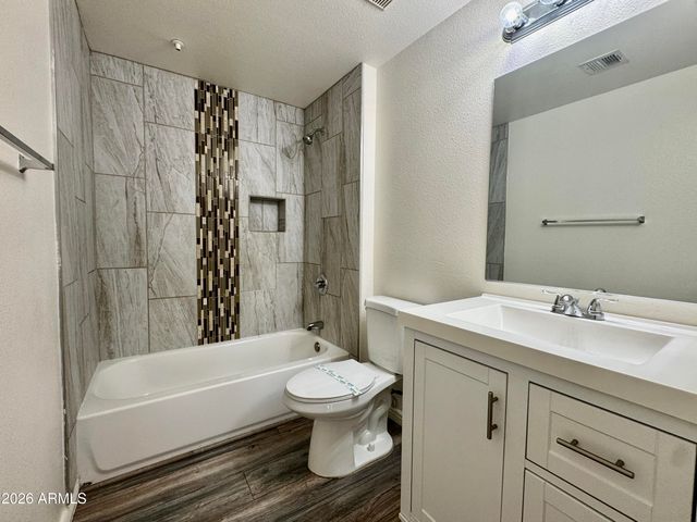 18416 N CAVE CREEK Road 2033, Phoenix, AZ 85032