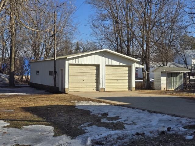 217 E CENTER STREET, Shawano, WI 54166