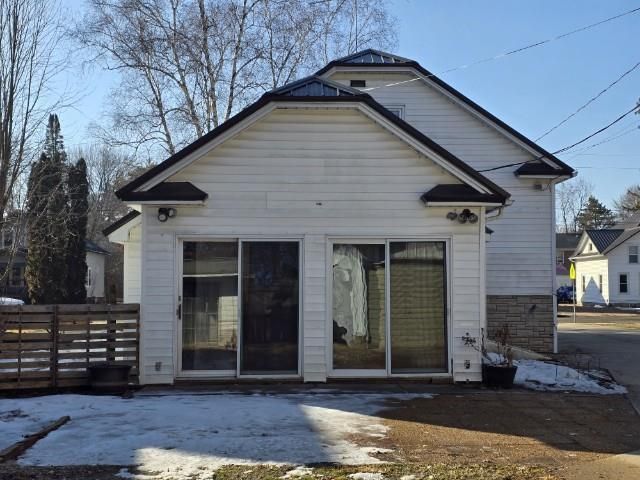 217 E CENTER STREET, Shawano, WI 54166