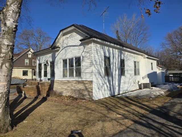 217 E CENTER STREET, Shawano, WI 54166