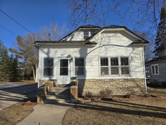 217 E CENTER STREET, Shawano, WI 54166