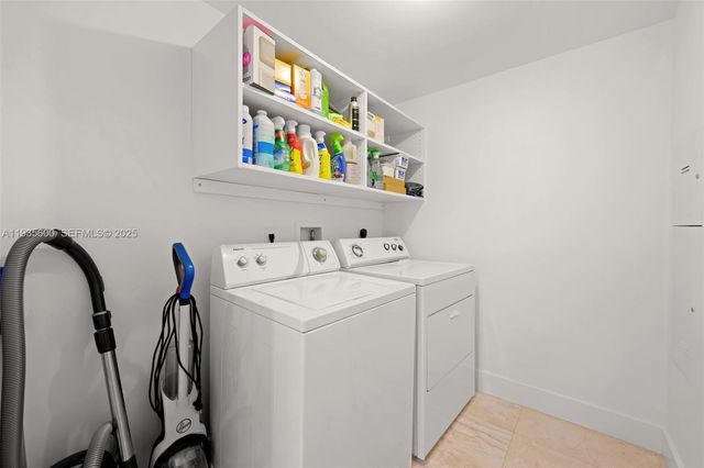 200 Sunny Isles Blvd TH-205, Sunny Isles Beach, FL 33160