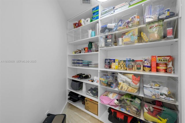 200 Sunny Isles Blvd TH-205, Sunny Isles Beach, FL 33160