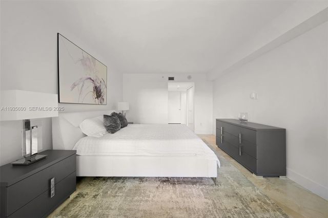 200 Sunny Isles Blvd TH-205, Sunny Isles Beach, FL 33160