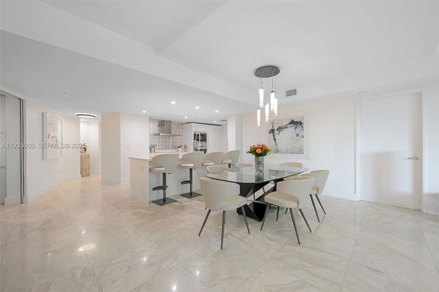 200 Sunny Isles Blvd TH-205, Sunny Isles Beach, FL 33160