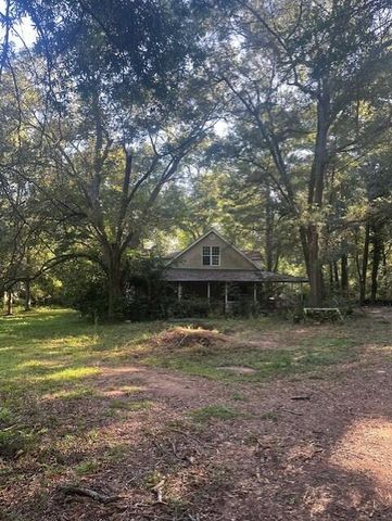 1021 Gipp Street, Summerton, SC 29148