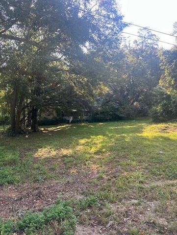 1021 Gipp Street, Summerton, SC 29148