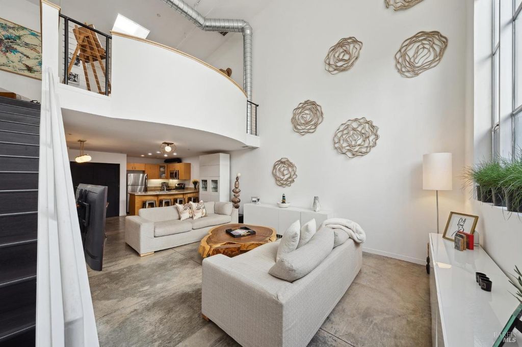 728 1st St W, Sonoma, CA 95476