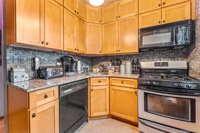 141-10 28 Ave 6B, Flushing, NY 11354