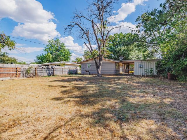 311 Miami Street, Coleman, TX 76834