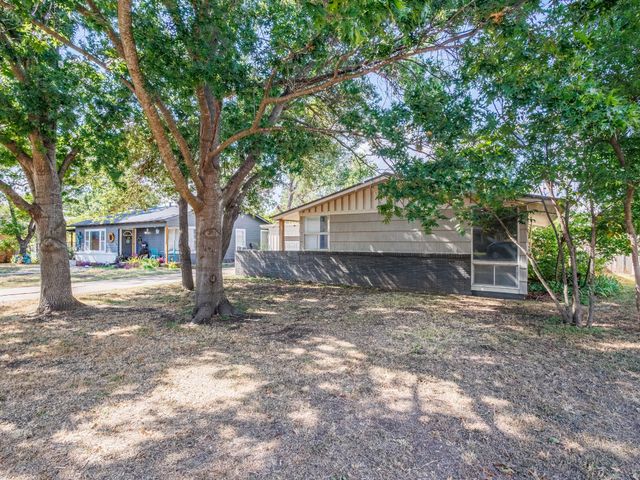 311 Miami Street, Coleman, TX 76834
