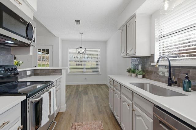 7936 Sunrise Drive, Watauga, TX 76148