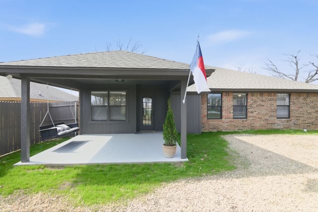 7936 Sunrise Drive, Watauga, TX 76148