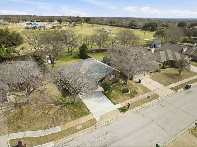 7936 Sunrise Drive, Watauga, TX 76148