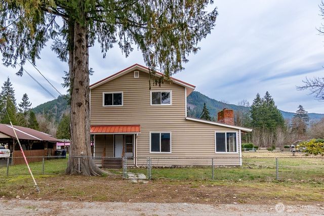 810 Montague Ave Avenue, Darrington, WA 98241
