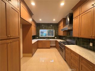 1703 W 25th, Los Angeles, CA 90018