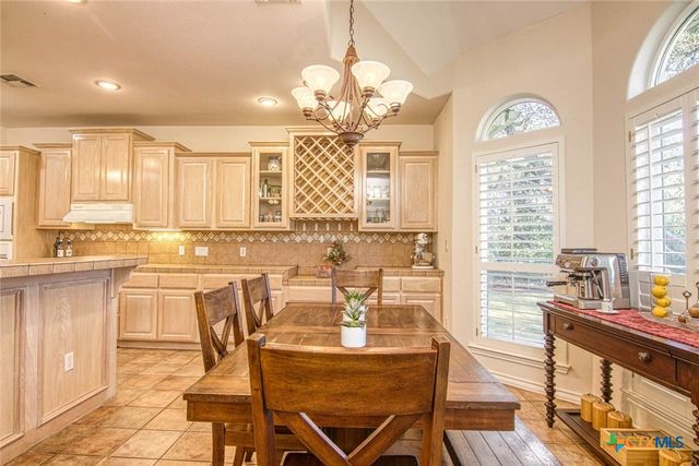 406 Cascades Drive, Rockport, TX 78382