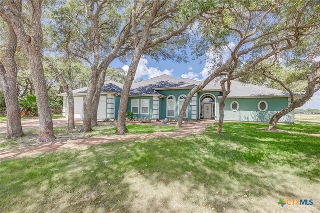406 Cascades Drive, Rockport, TX 78382