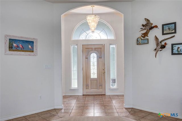 406 Cascades Drive, Rockport, TX 78382