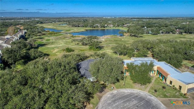 406 Cascades Drive, Rockport, TX 78382