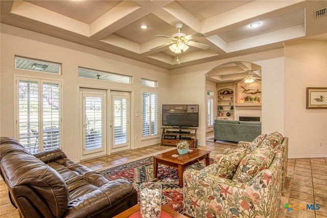 406 Cascades Drive, Rockport, TX 78382