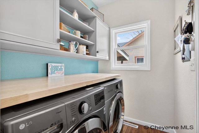 1140 CENTENNIAL DR, Cheyenne, WY 82001