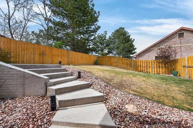 1140 CENTENNIAL DR, Cheyenne, WY 82001
