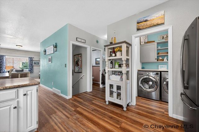 1140 CENTENNIAL DR, Cheyenne, WY 82001