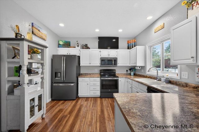 1140 CENTENNIAL DR, Cheyenne, WY 82001