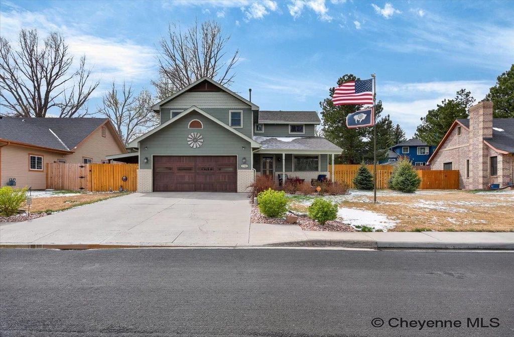 1140 CENTENNIAL DR, Cheyenne, WY 82001